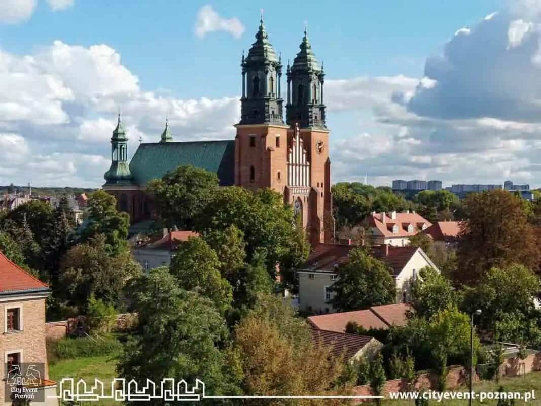 Przewodnik po Poznaniu – czy warto zwiedzać z nim miasto?