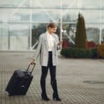 Jak wybrać torbę podróżną na kółkach? Praktyczny poradnik